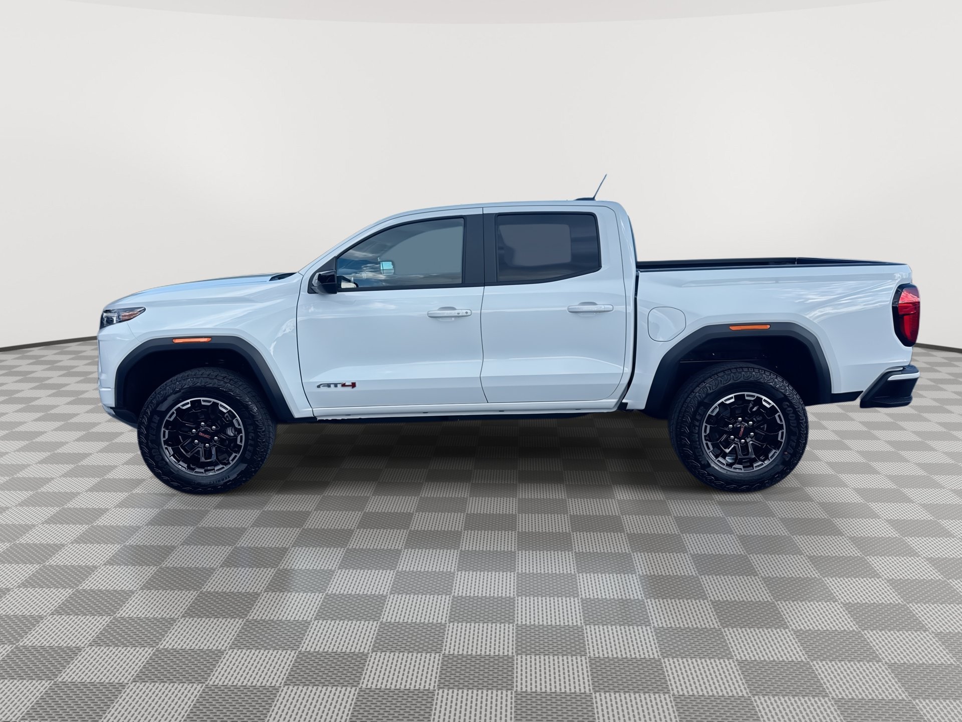 New 2026 GMC Canyon AT4 AWD/4WD image 5