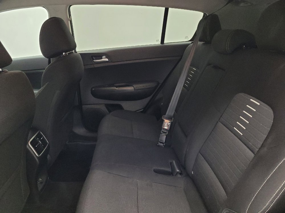 Used 2018 Kia Sportage LX AWD/4WD image 18