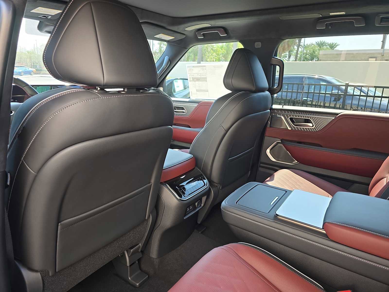 New 2026 INFINITI QX80 Autograph w/ Premium Cargo Package image 11