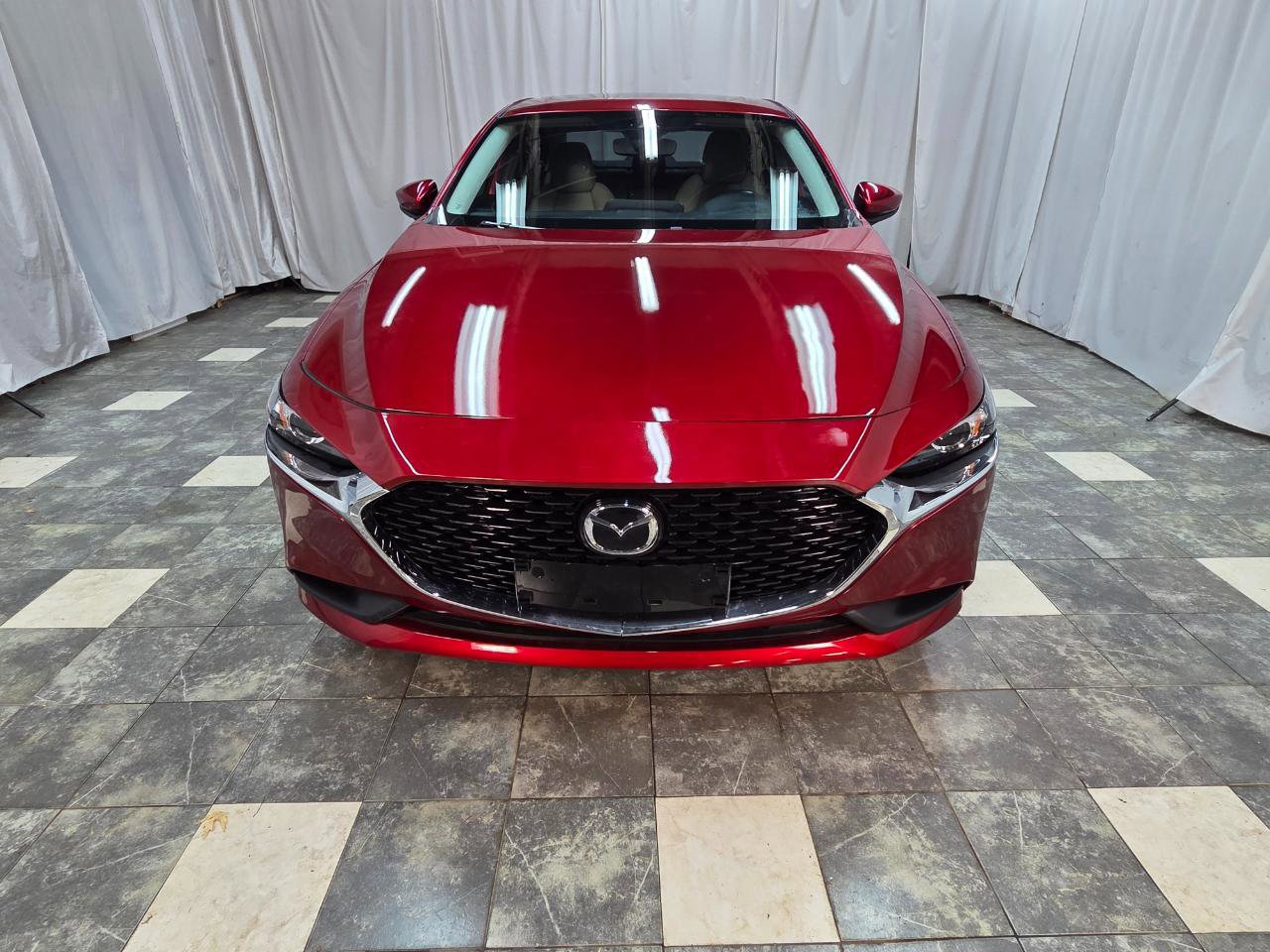 Used 2021 MAZDA MAZDA3 s FWD image 3