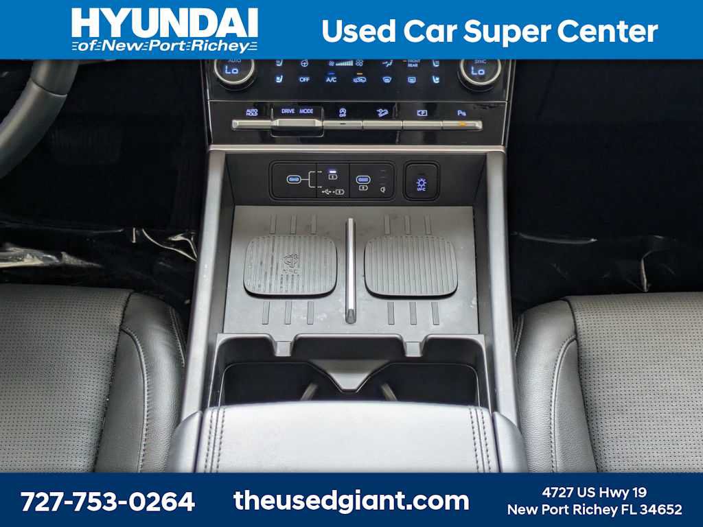 Used 2025 Hyundai Santa Fe Limited FWD image 26