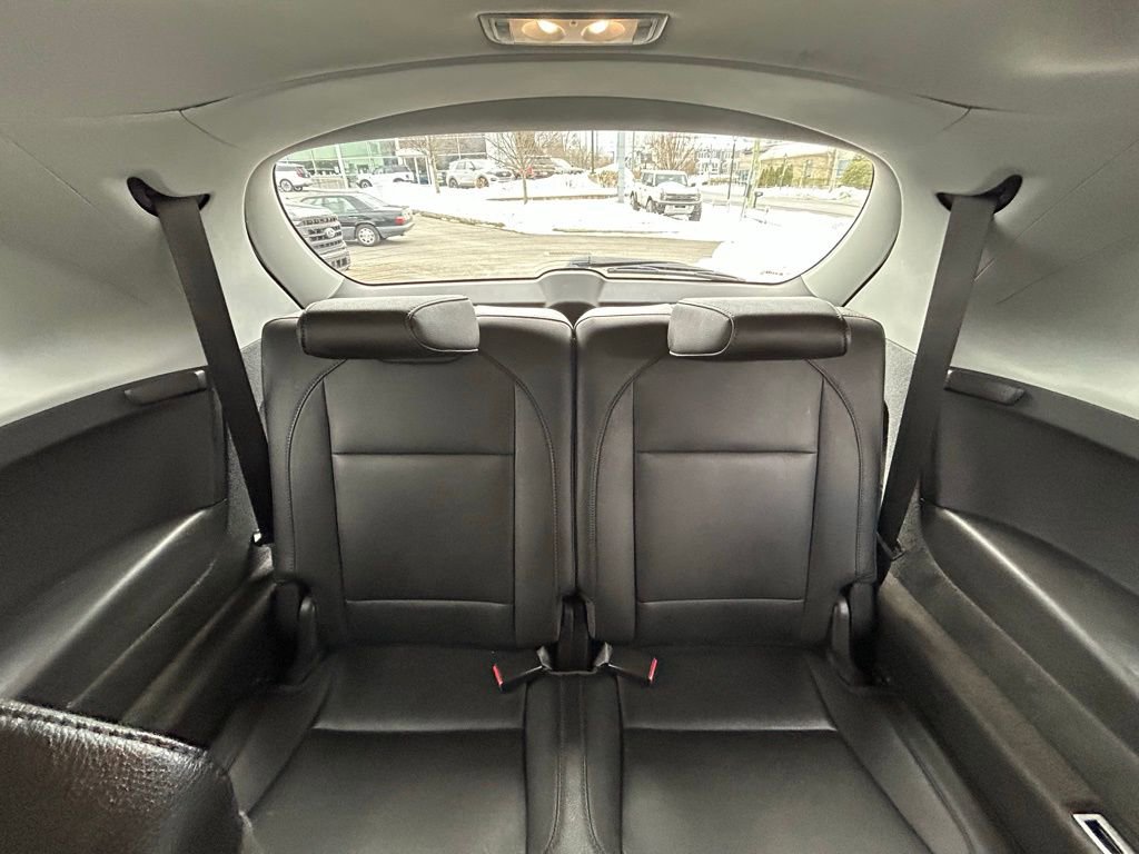Used 2017 Acura MDX SH-AWD image 17