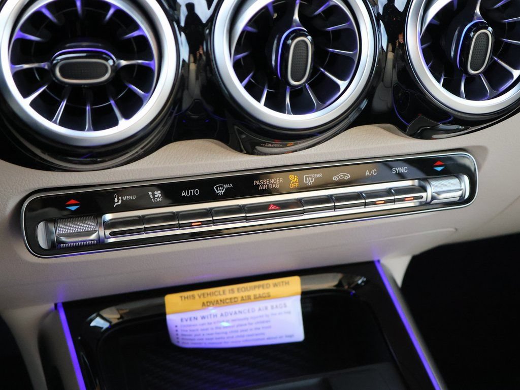 New 2026 Mercedes-Benz GLB 250 4MATIC image 26