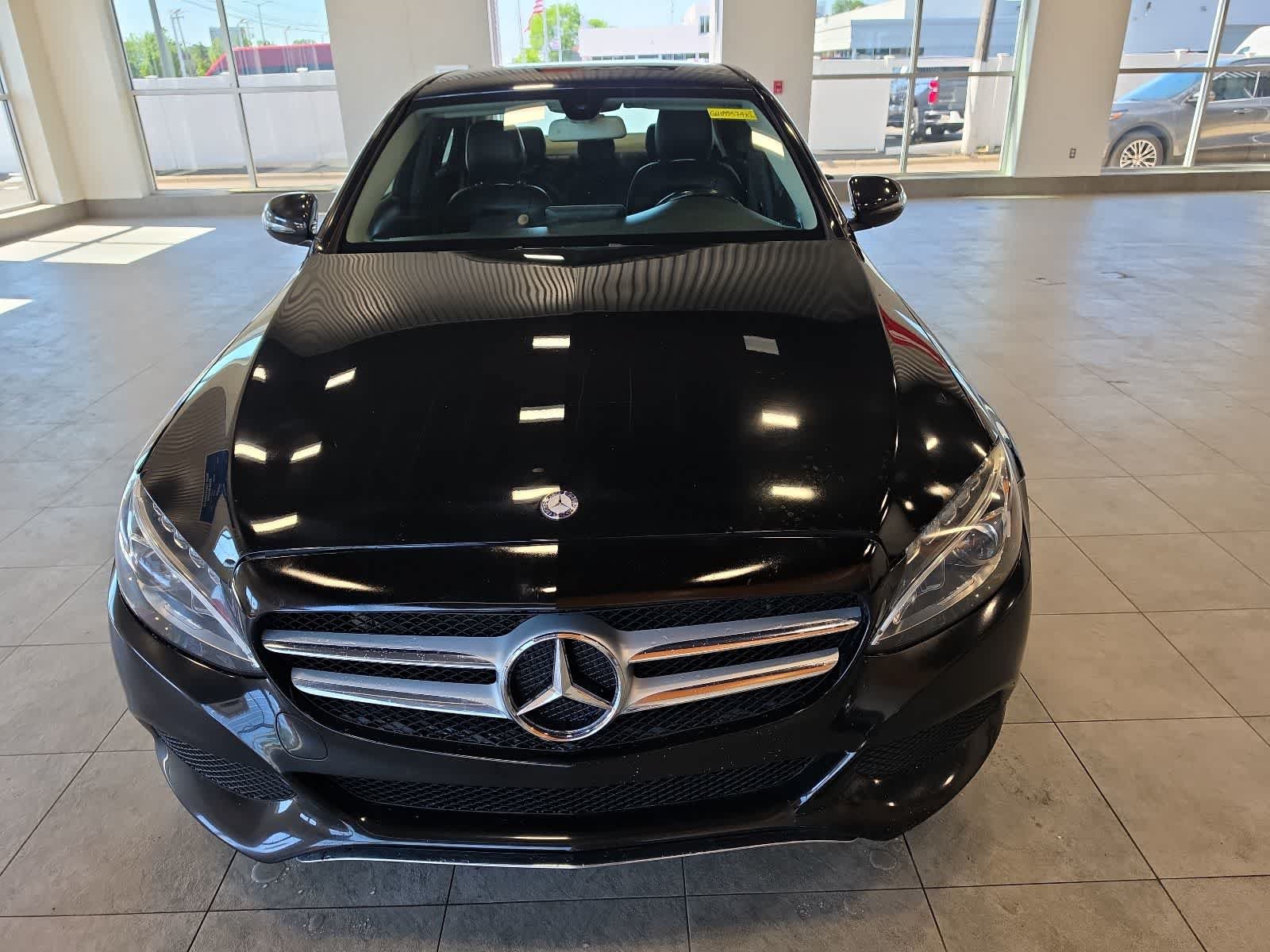 Used 2016 Mercedes-Benz C 300 4MATIC Sedan image 3