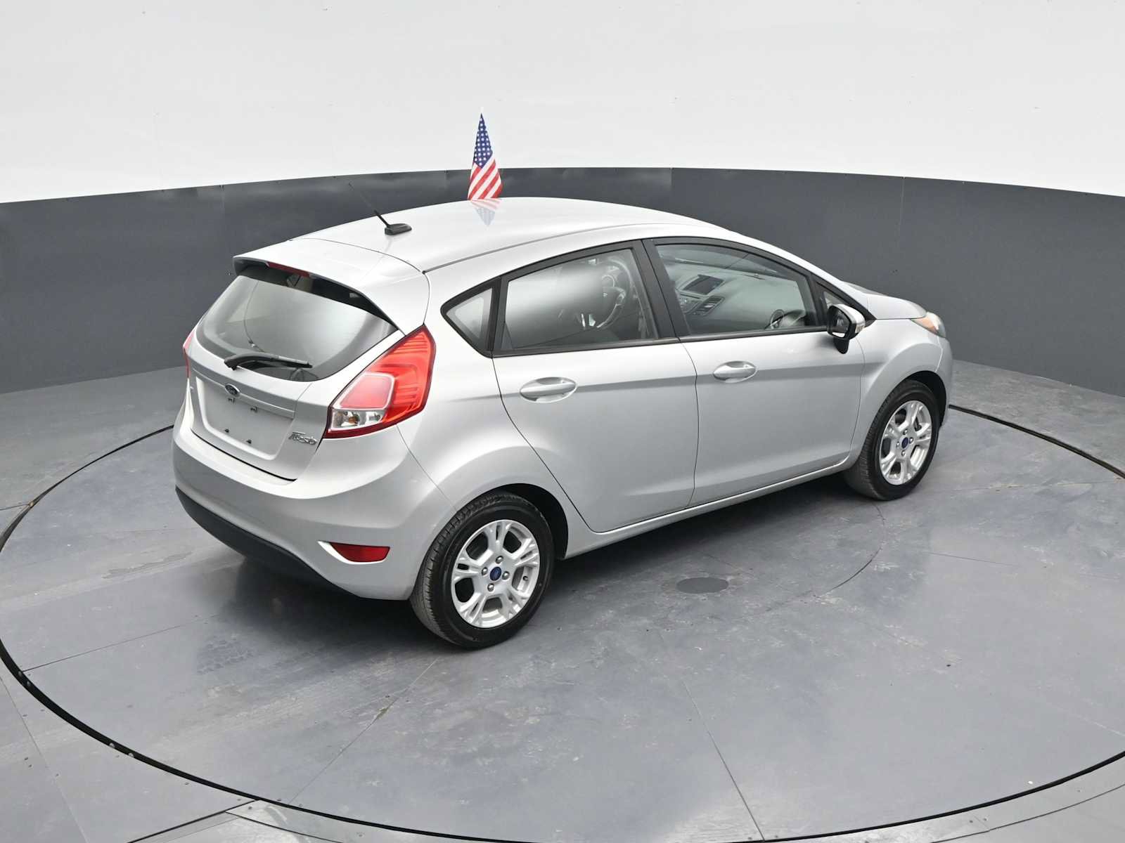 Used 2016 Ford Fiesta SE w/ Cold Weather Package FWD image 31