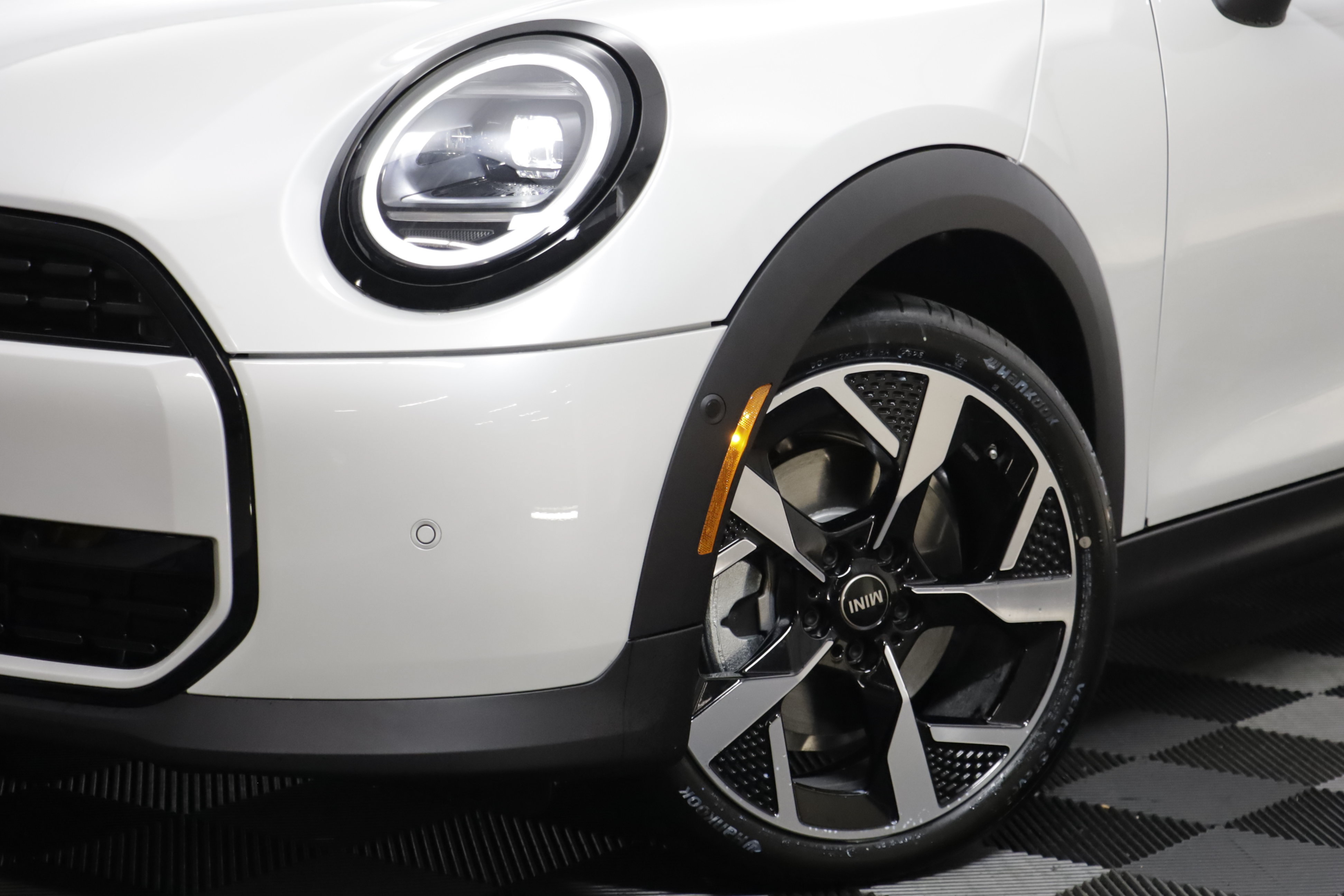 New 2027 MINI Cooper 4-Door Hardtop FWD image 4