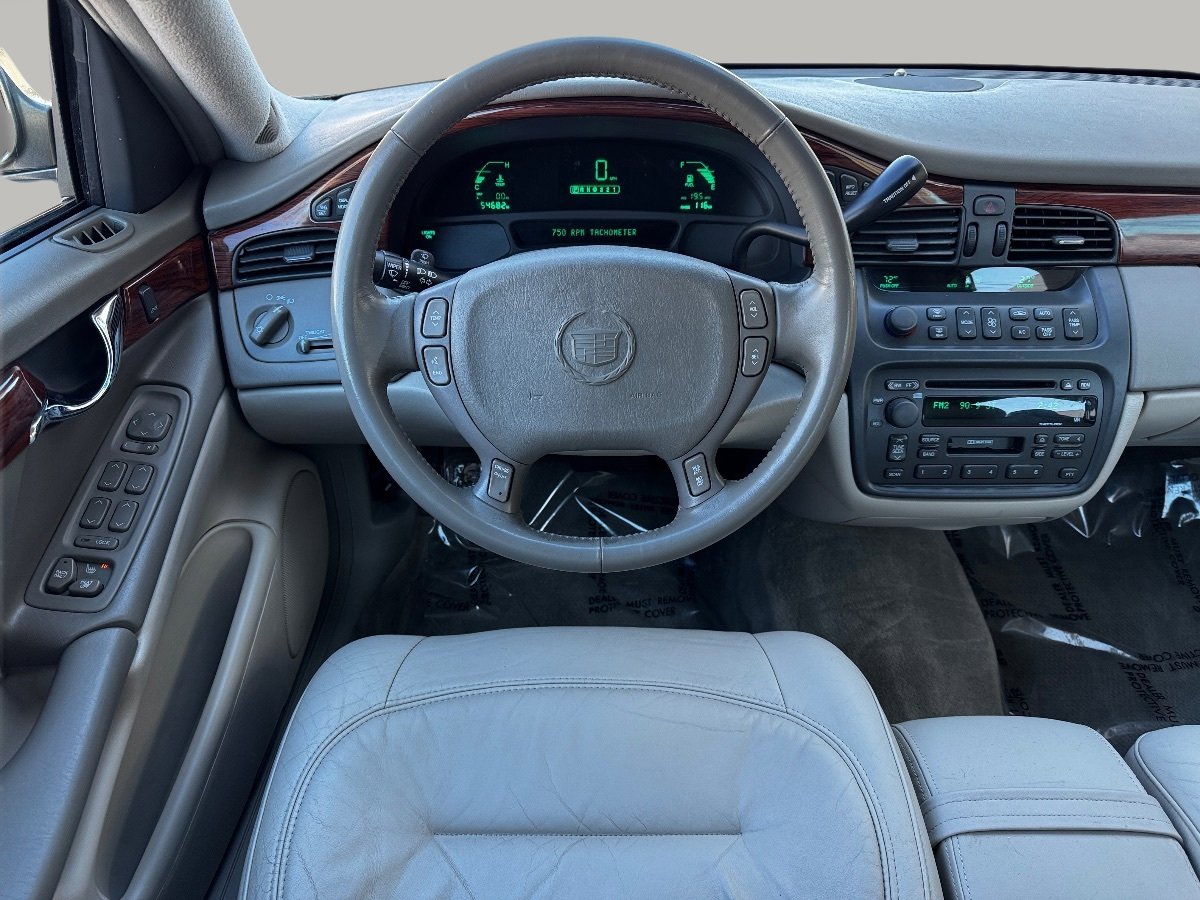 Used 2002 Cadillac De Ville w/ Comfort/Convenience Pkg image 18