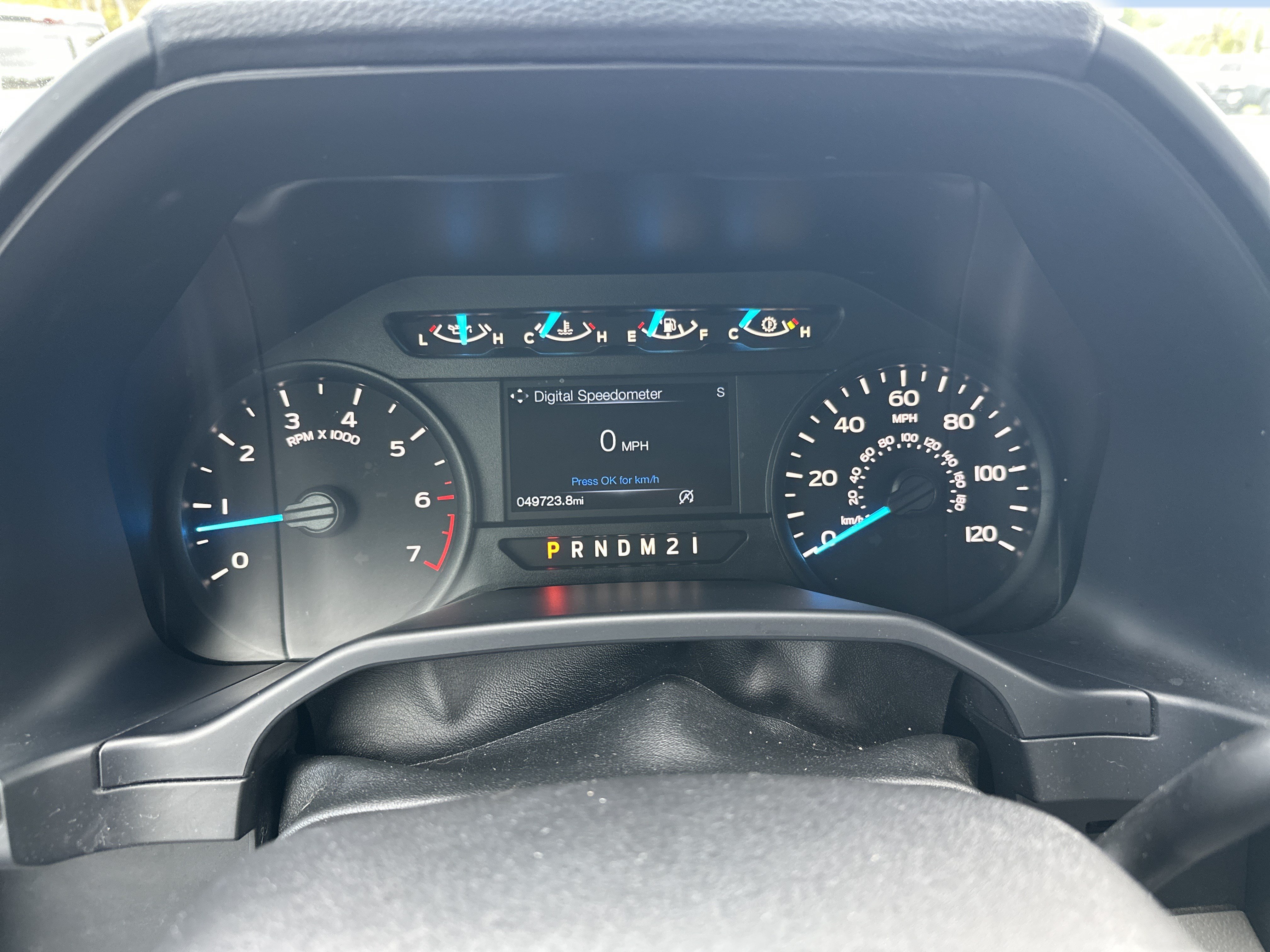Used 2017 Ford F150 XL w/ Equipment Group 101A Mid AWD/4WD image 6