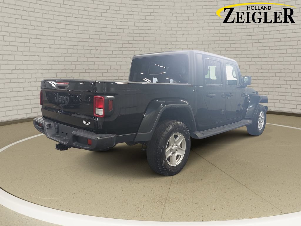 Used 2022 Jeep Gladiator Sport AWD/4WD image 5