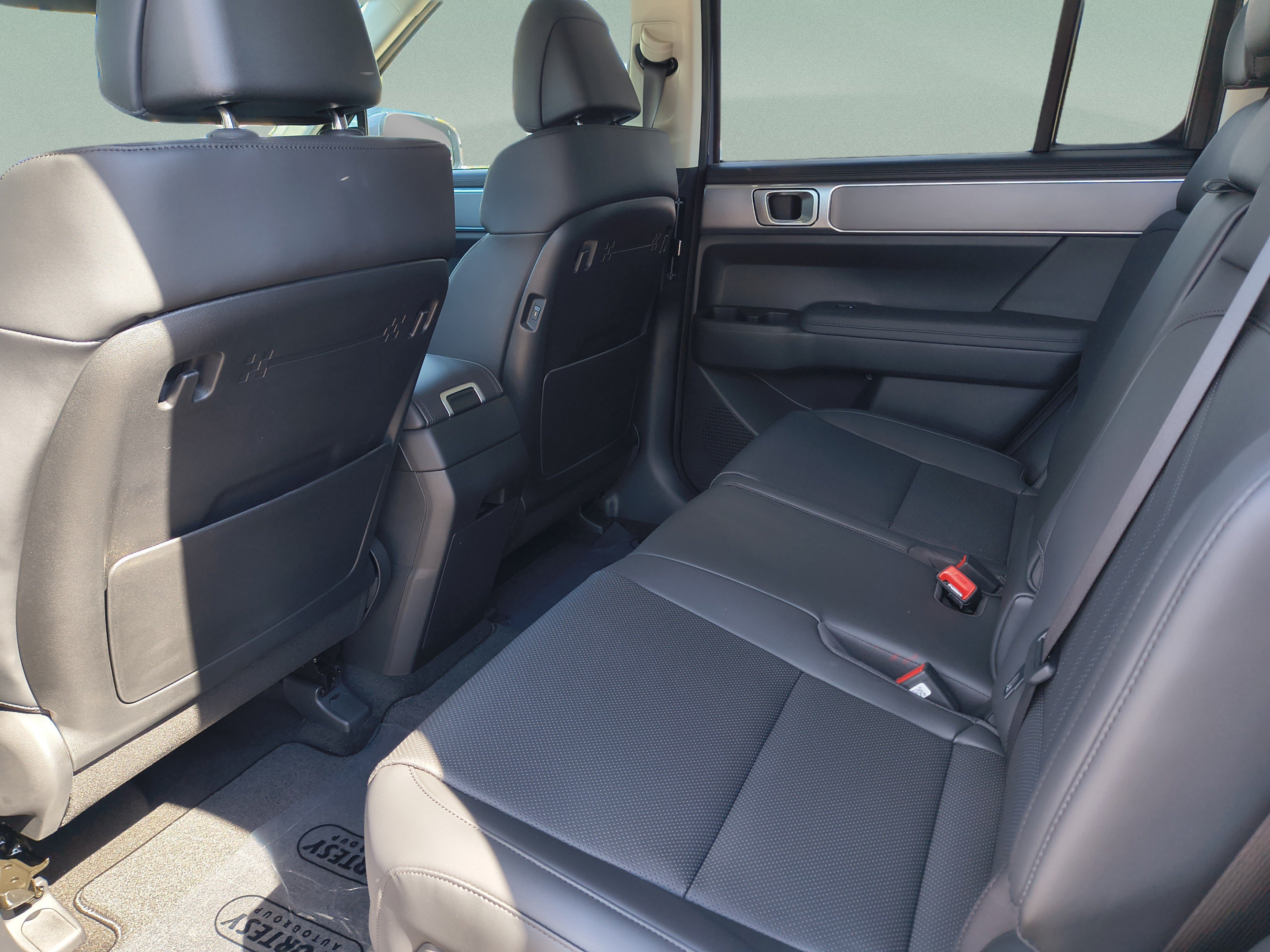 New 2027 Hyundai Santa Fe SEL FWD image 17