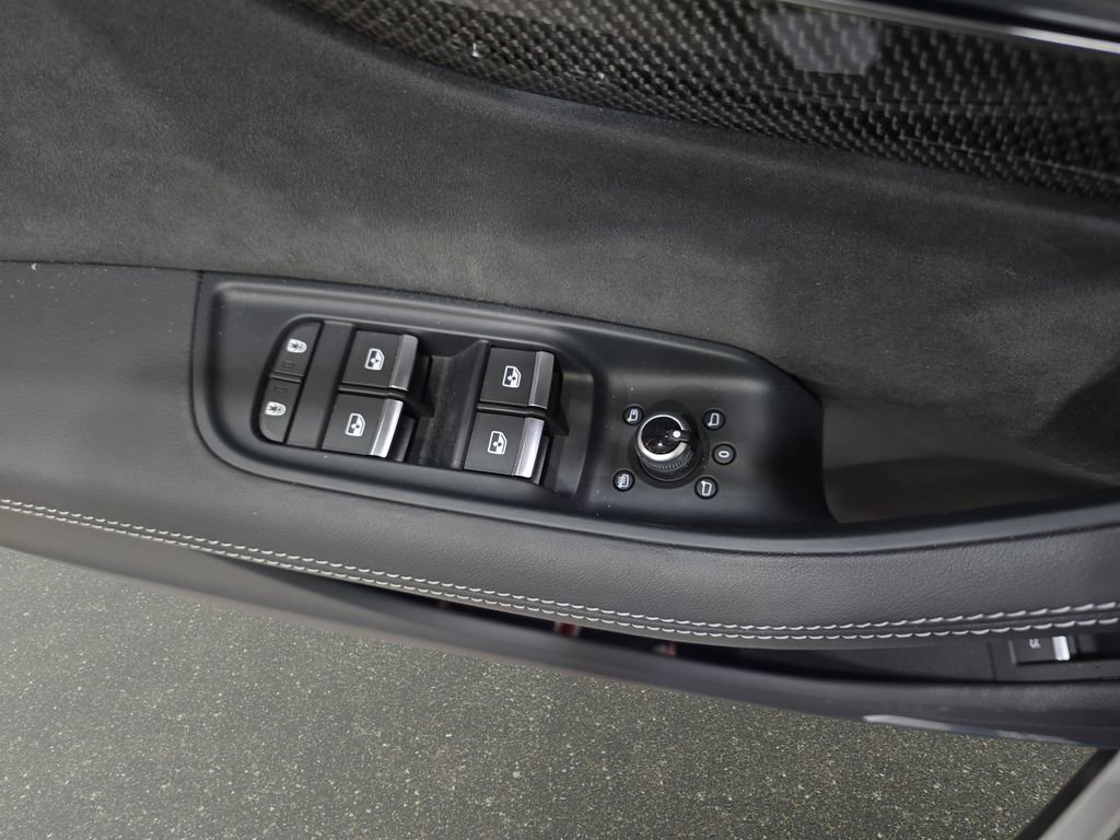 Used 2023 Audi SQ7 Prestige AWD/4WD image 31