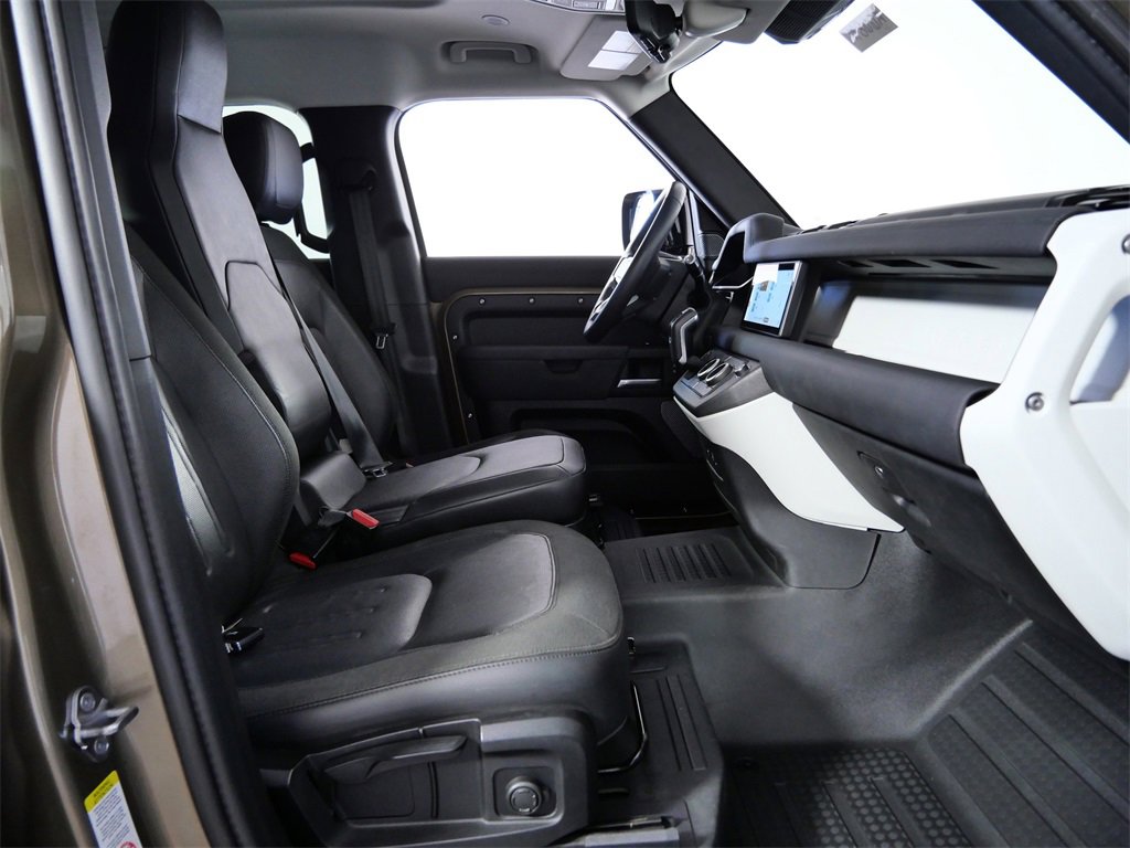 Used 2020 Land Rover Defender 110 S image 11