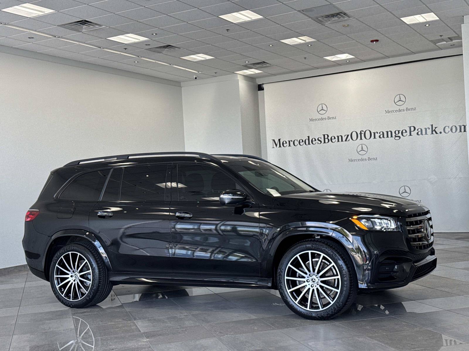 Certified 2024 Mercedes-Benz GLS 450 4MATIC image 2