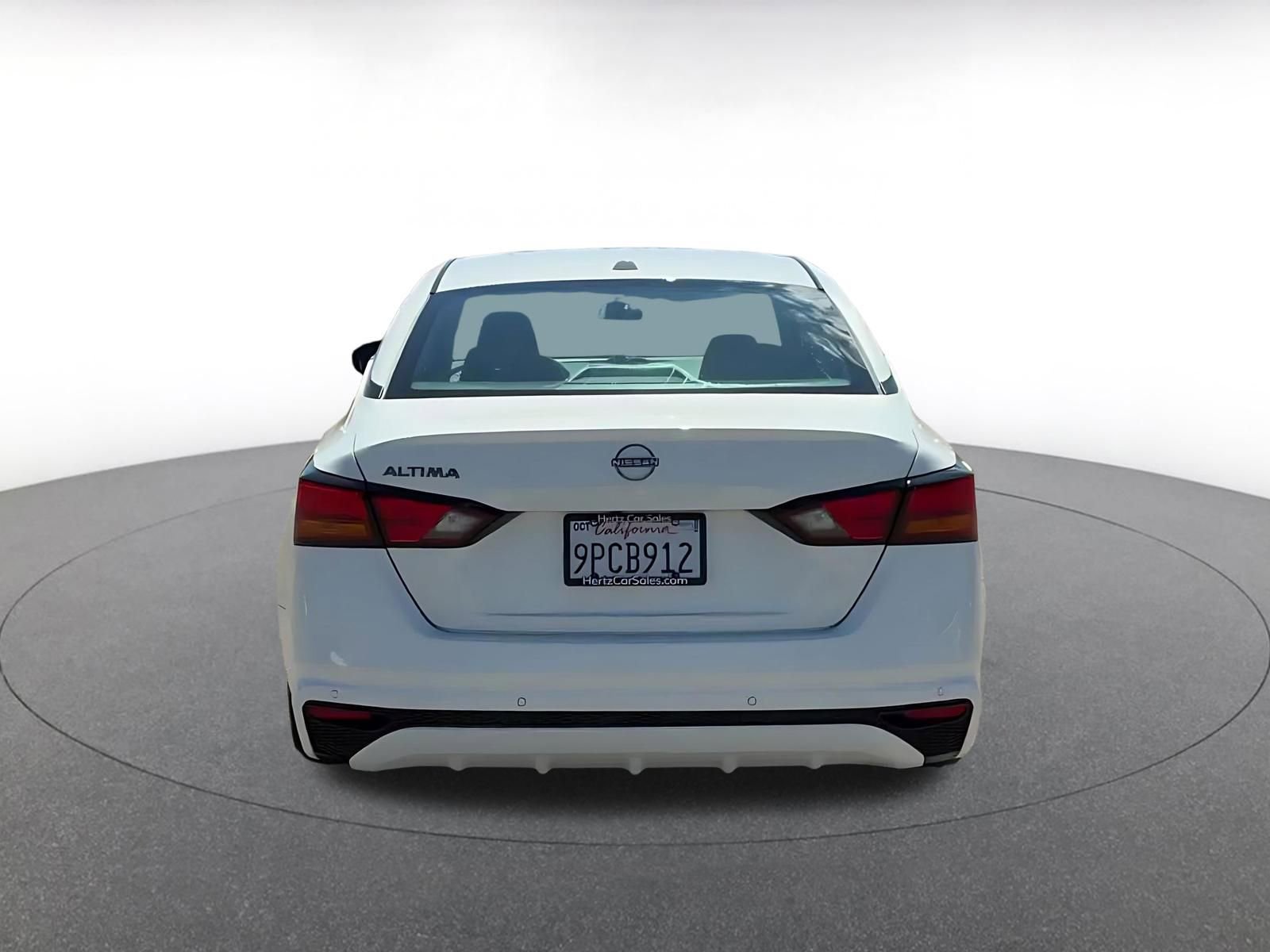 Used 2025 Nissan Altima 2.5 SV FWD image 12