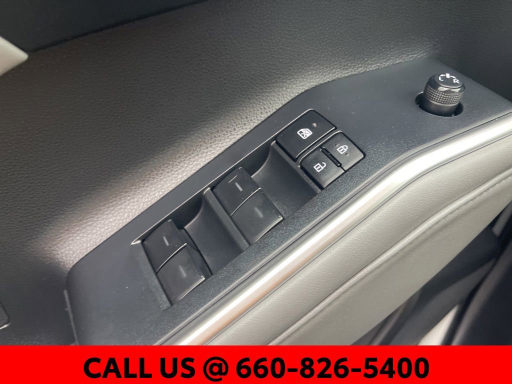 Used 2022 Toyota Highlander XLE image 36