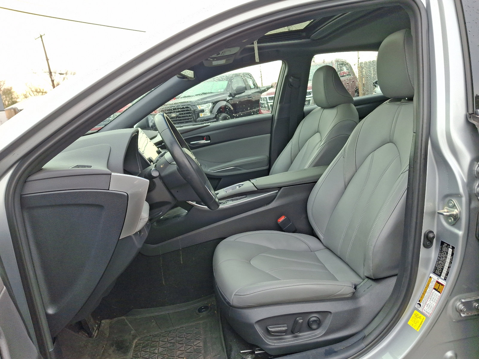 Used 2021 Toyota Avalon XLE image 14