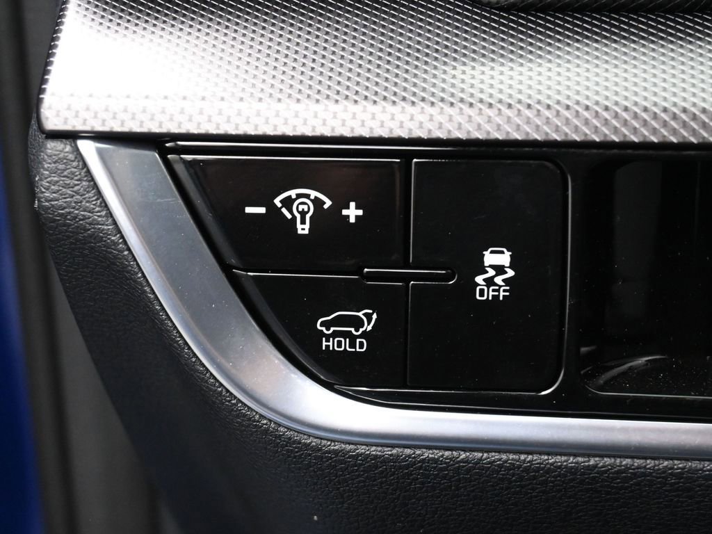 Used 2025 Kia Sportage SX image 15