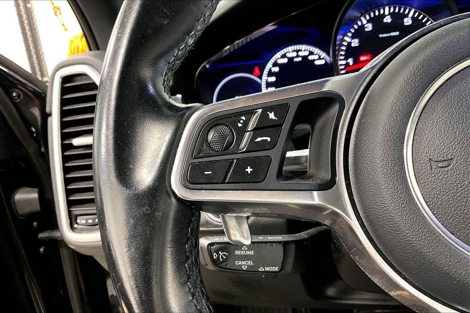 Used 2019 Porsche Cayenne S AWD/4WD image 22