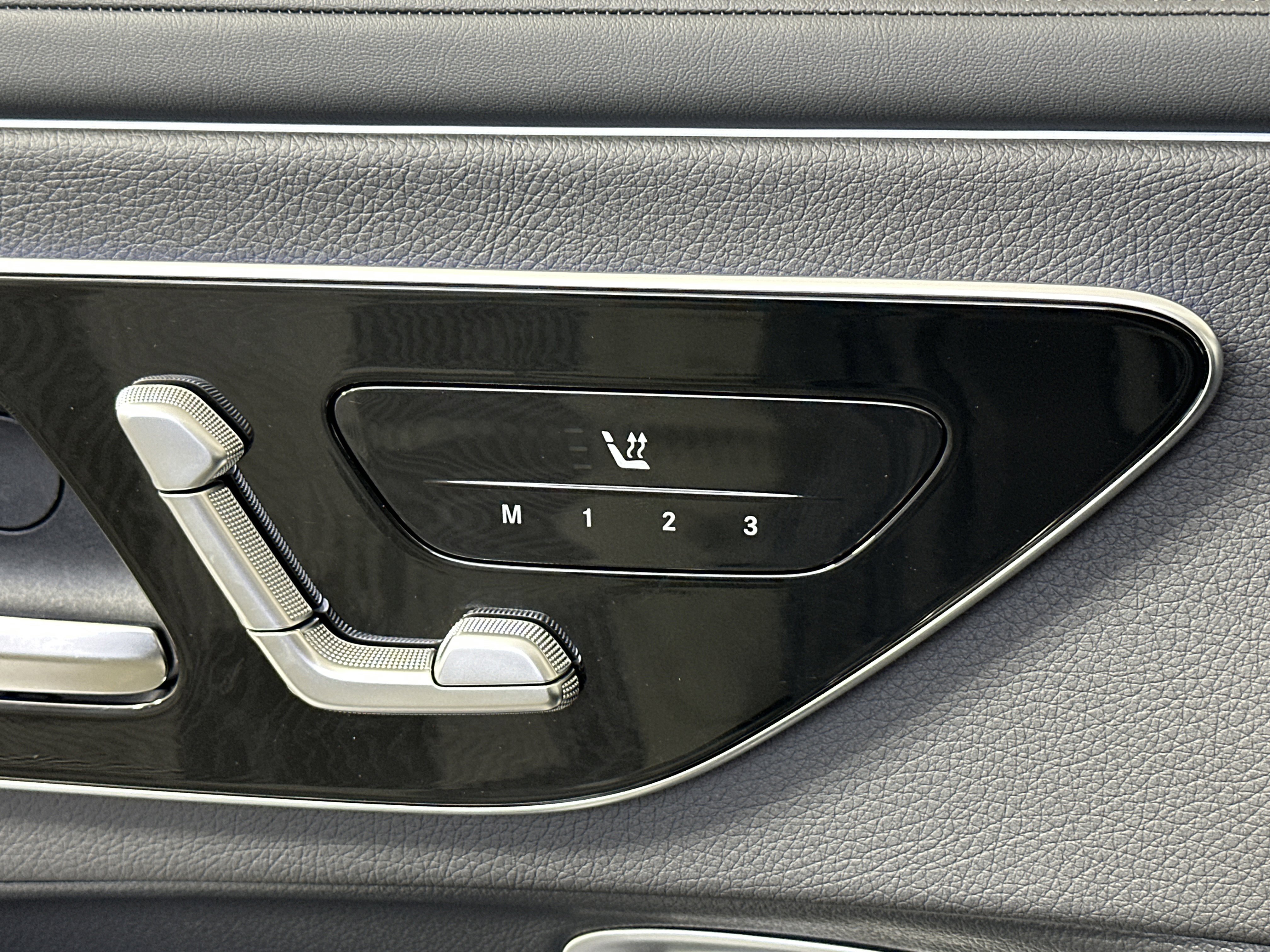 Certified 2024 Mercedes-Benz CLE 300 4MATIC Coupe image 26