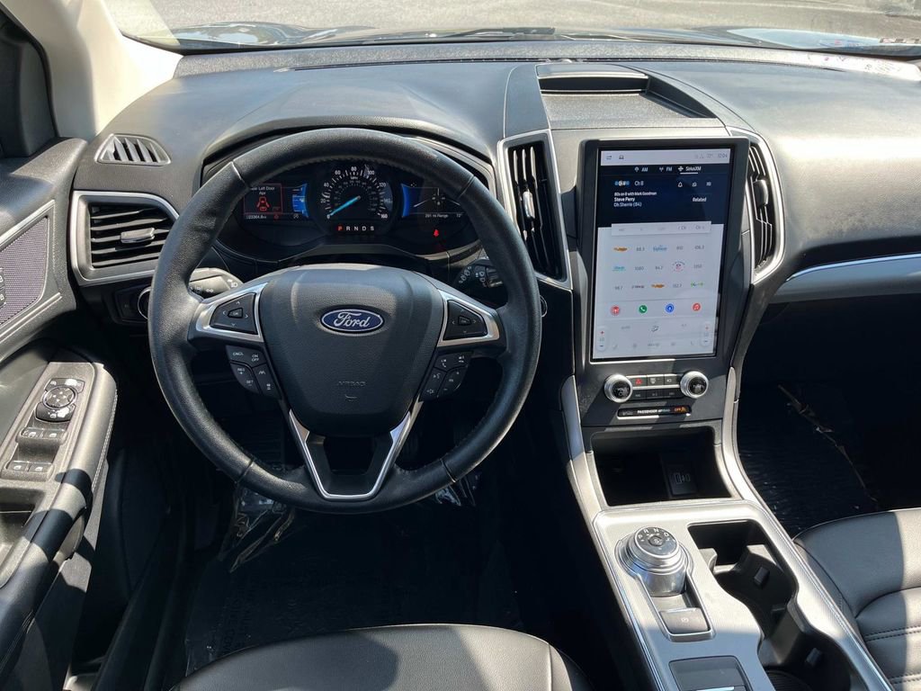 Used 2022 Ford Edge SEL w/ Convenience Package image 12
