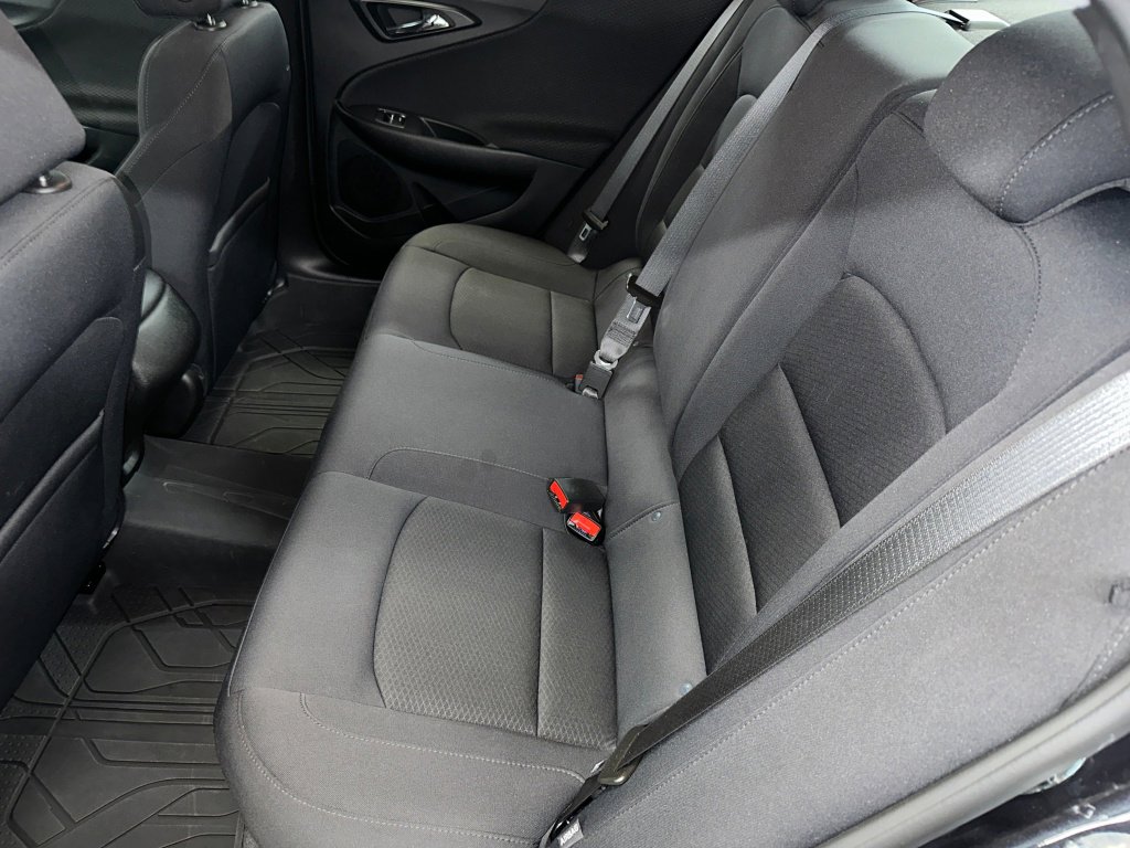 Used 2022 Chevrolet Malibu RS image 17