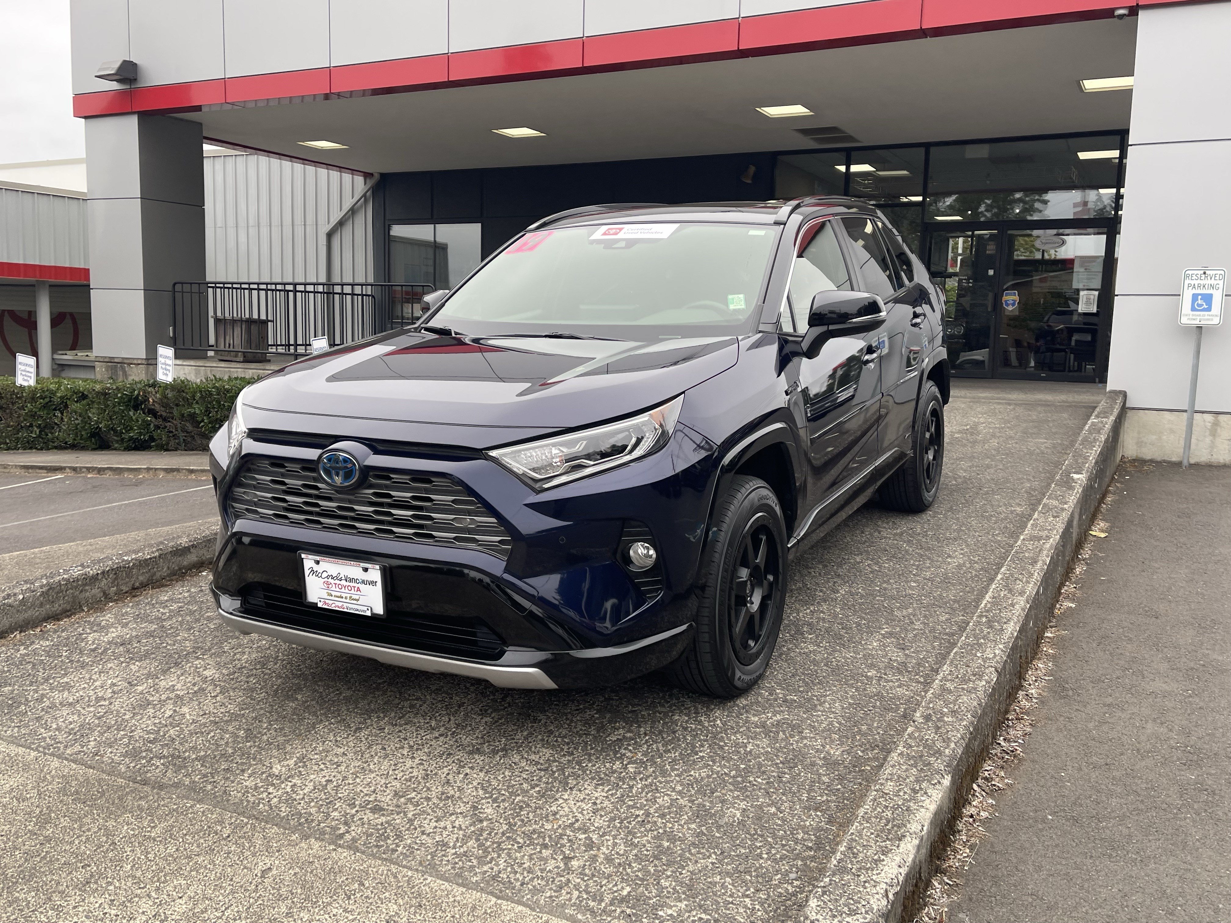 Certified 2019 Toyota RAV4 XSE AWD/4WD image 3