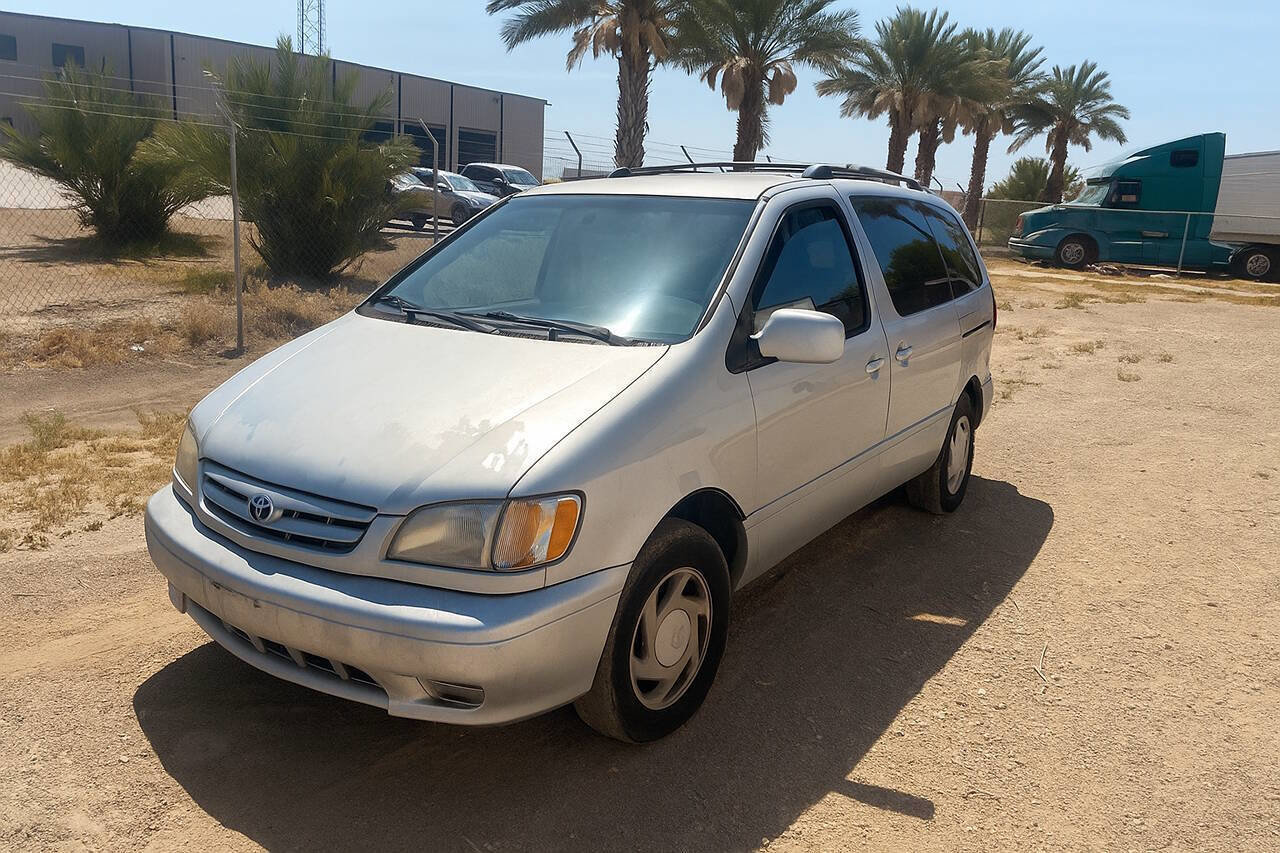 Used 2002 Toyota Sienna LE