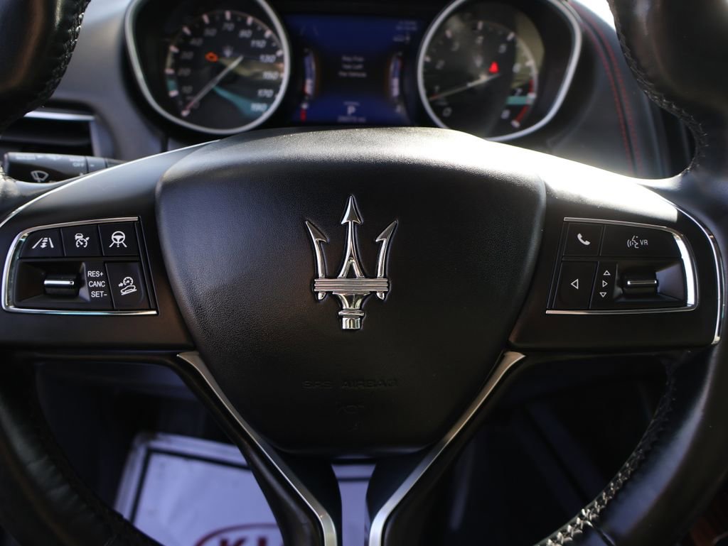 Used 2020 Maserati Levante GranLusso image 33