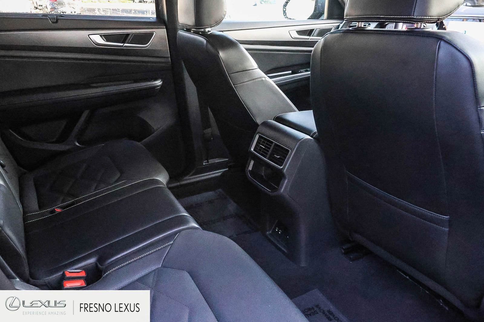 Used 2024 Volkswagen Atlas Cross Sport SE image 13