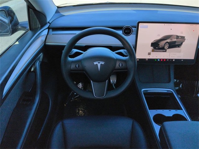Used 2024 Tesla Model Y Long Range image 16