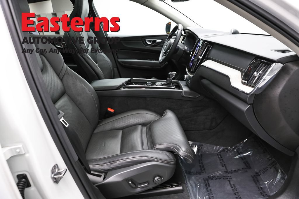 Used 2021 Volvo XC60 T5 Inscription AWD/4WD image 25