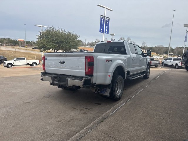Used 2023 Ford F350 Lariat w/ FX4 Off-Road Package image 8