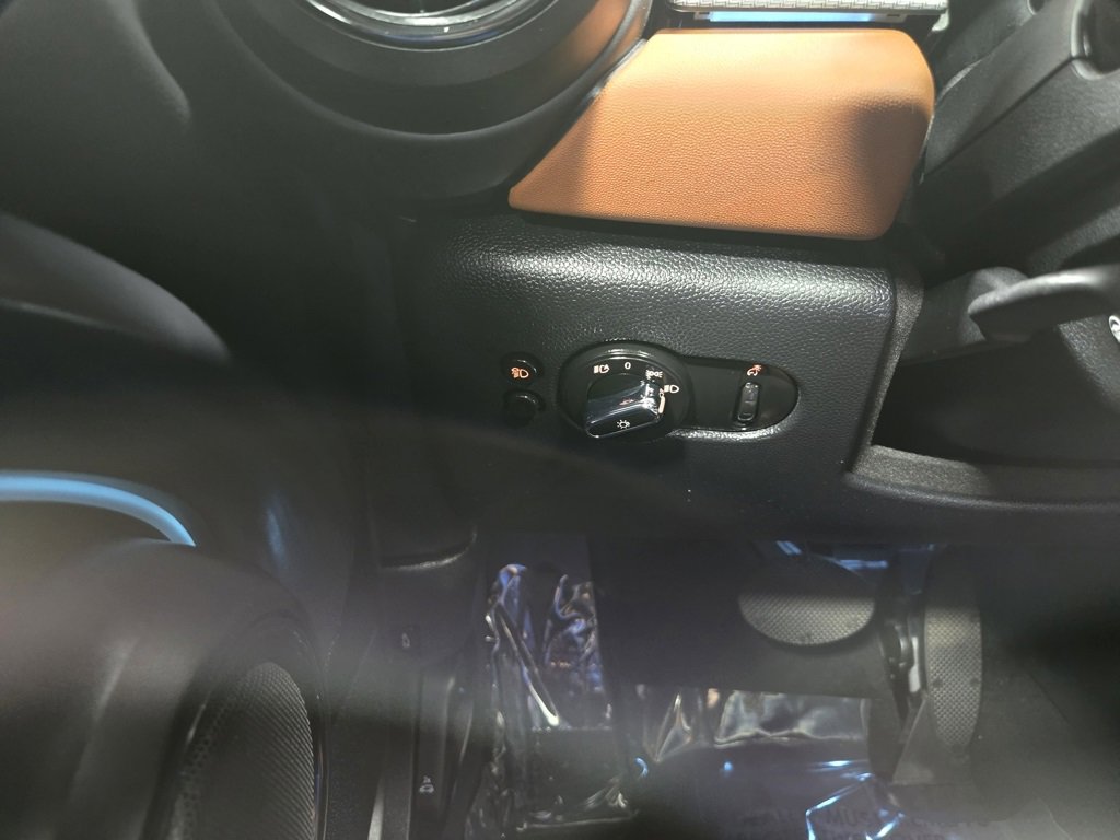 Used 2024 MINI Cooper SE image 13