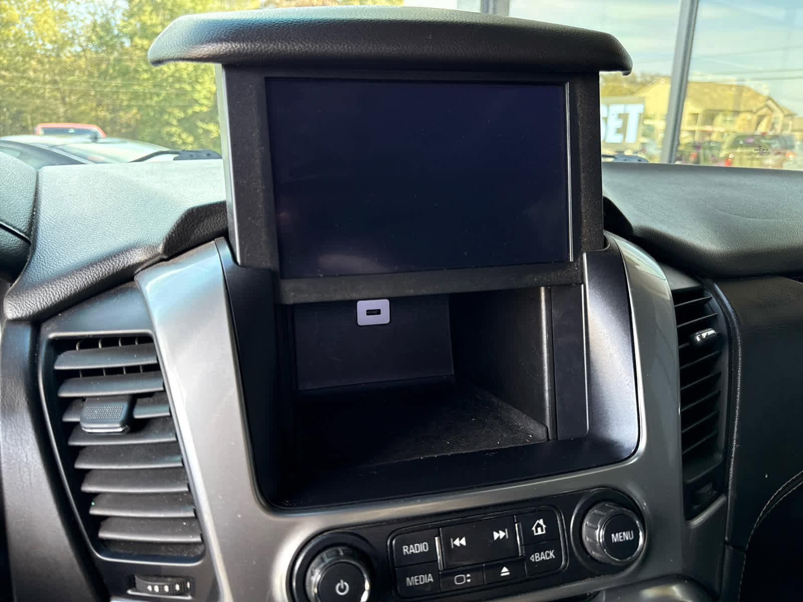 Used 2020 Chevrolet Tahoe LT image 13