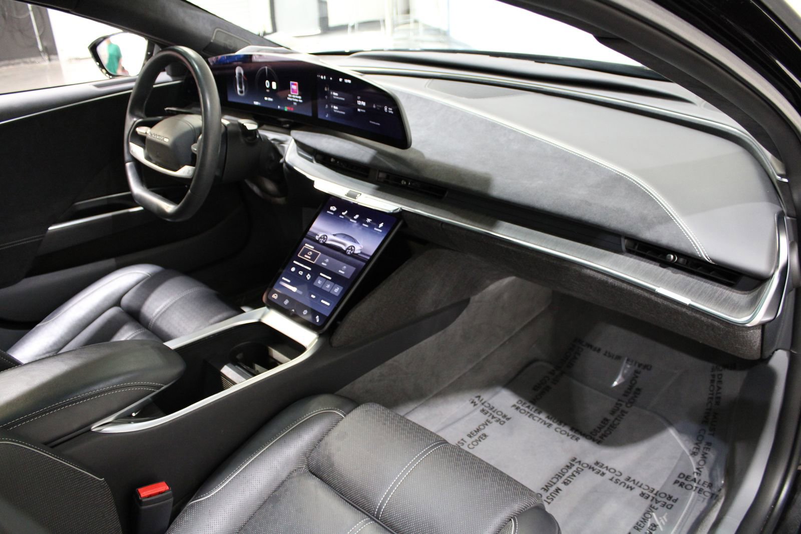 Used 2022 Lucid Air Grand Touring image 24