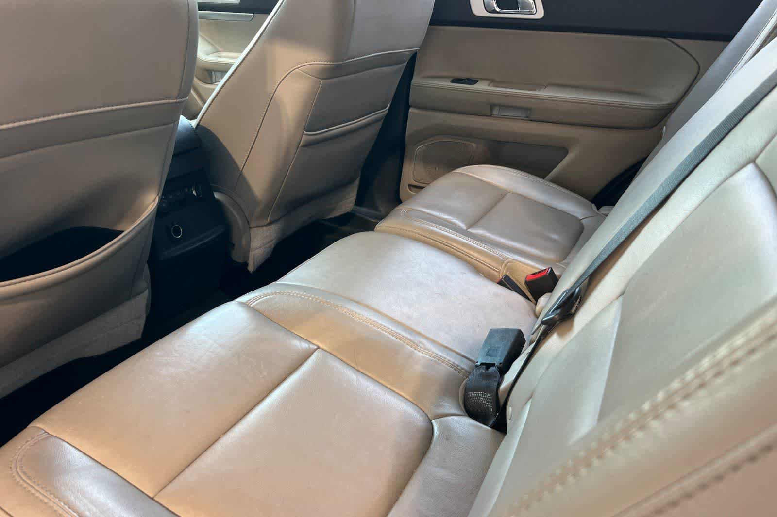 Used 2013 Ford Explorer XLT FWD image 5