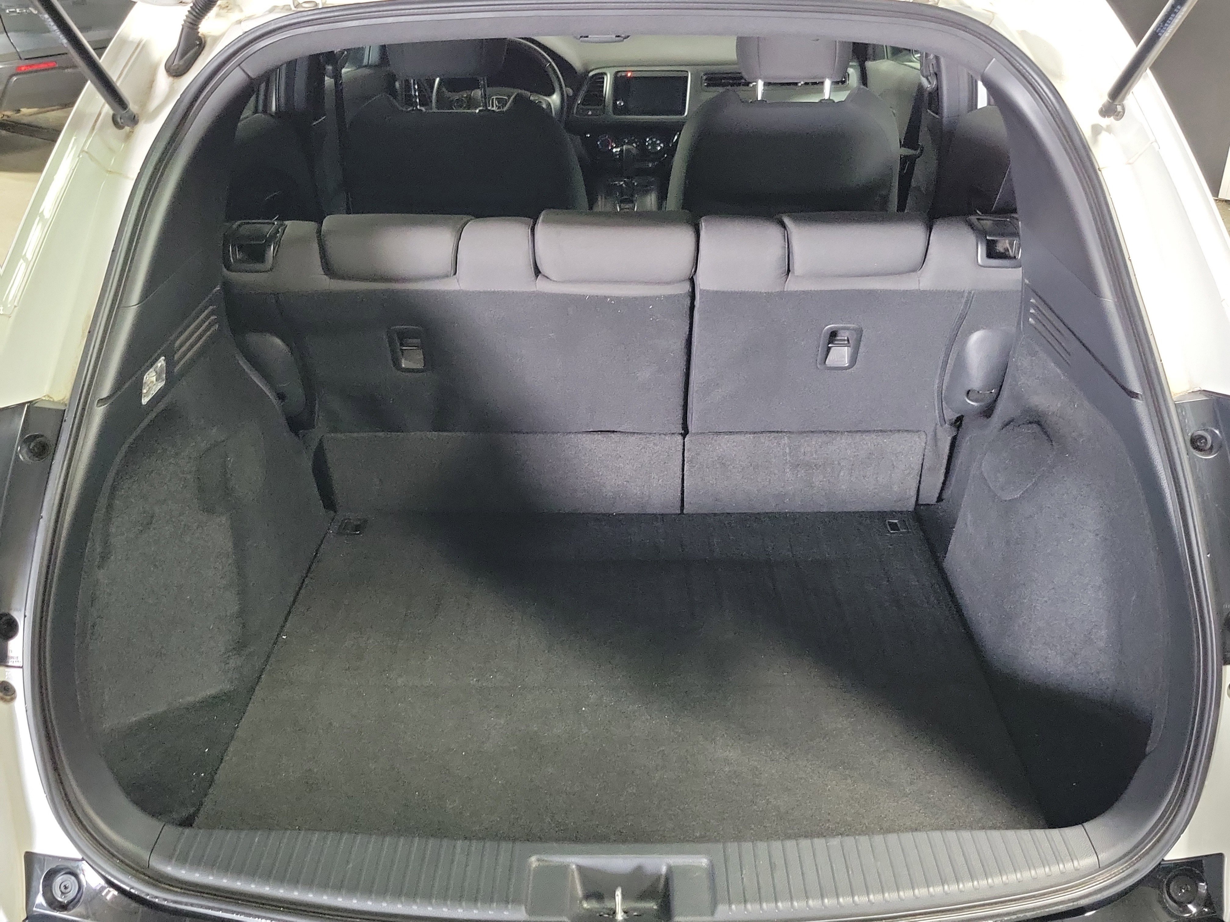 Used 2021 Honda HR-V Sport image 10