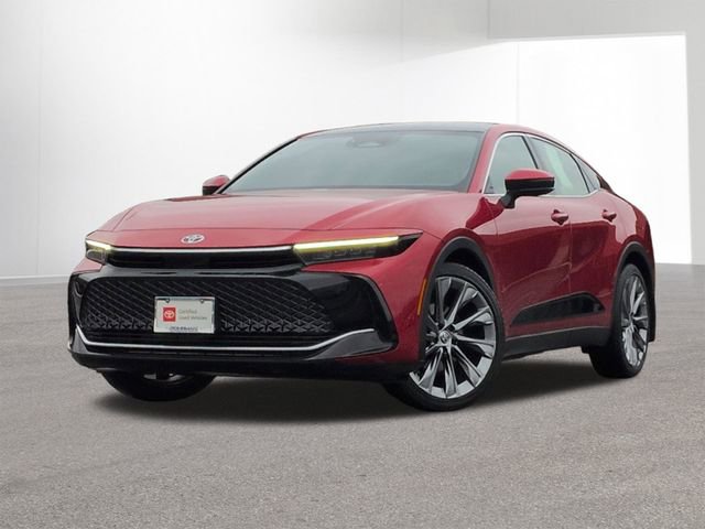 Certified 2023 Toyota Crown Limited image 1