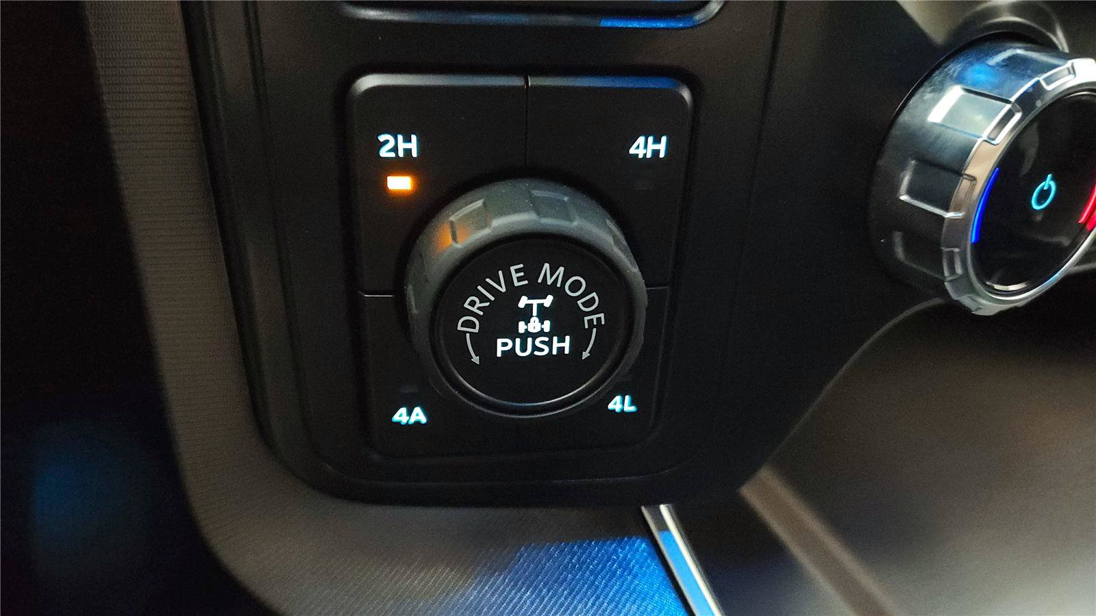 Used 2025 Ford F150 Platinum AWD/4WD image 30