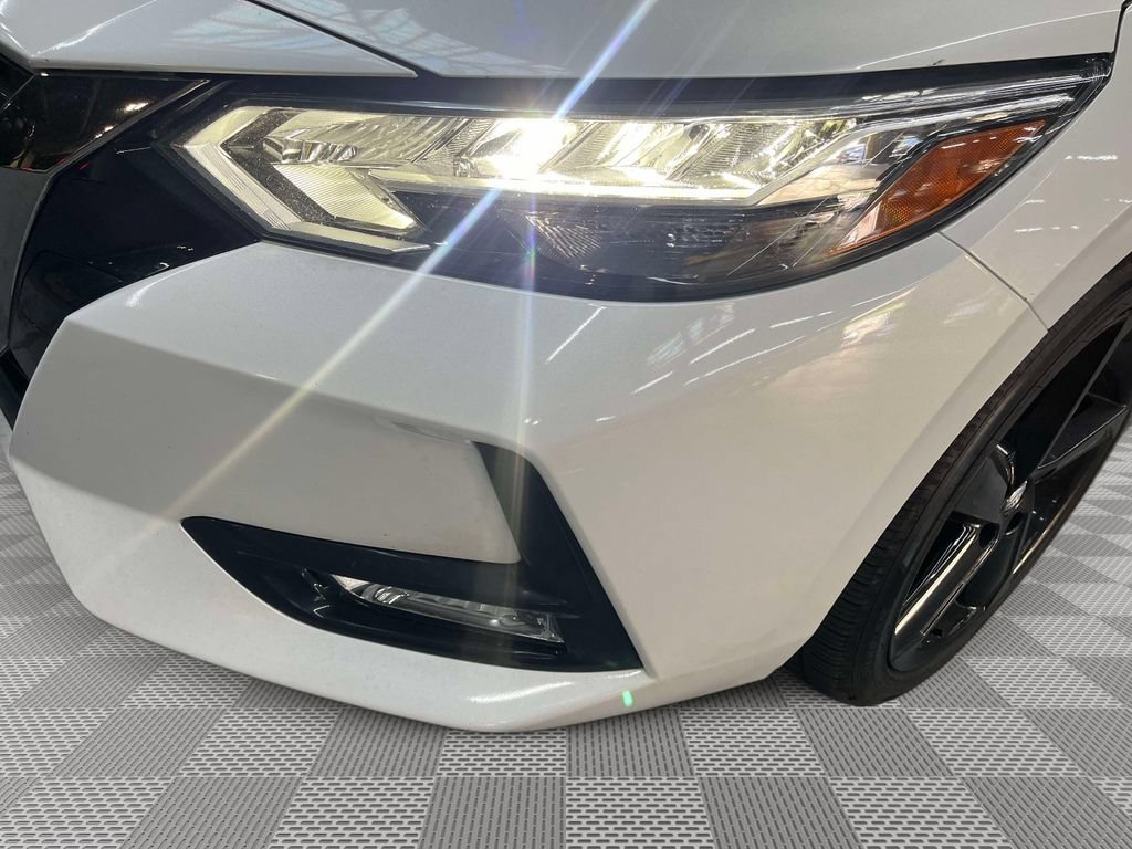 Used 2023 Nissan Sentra SR w/ Electronics Package FWD image 7