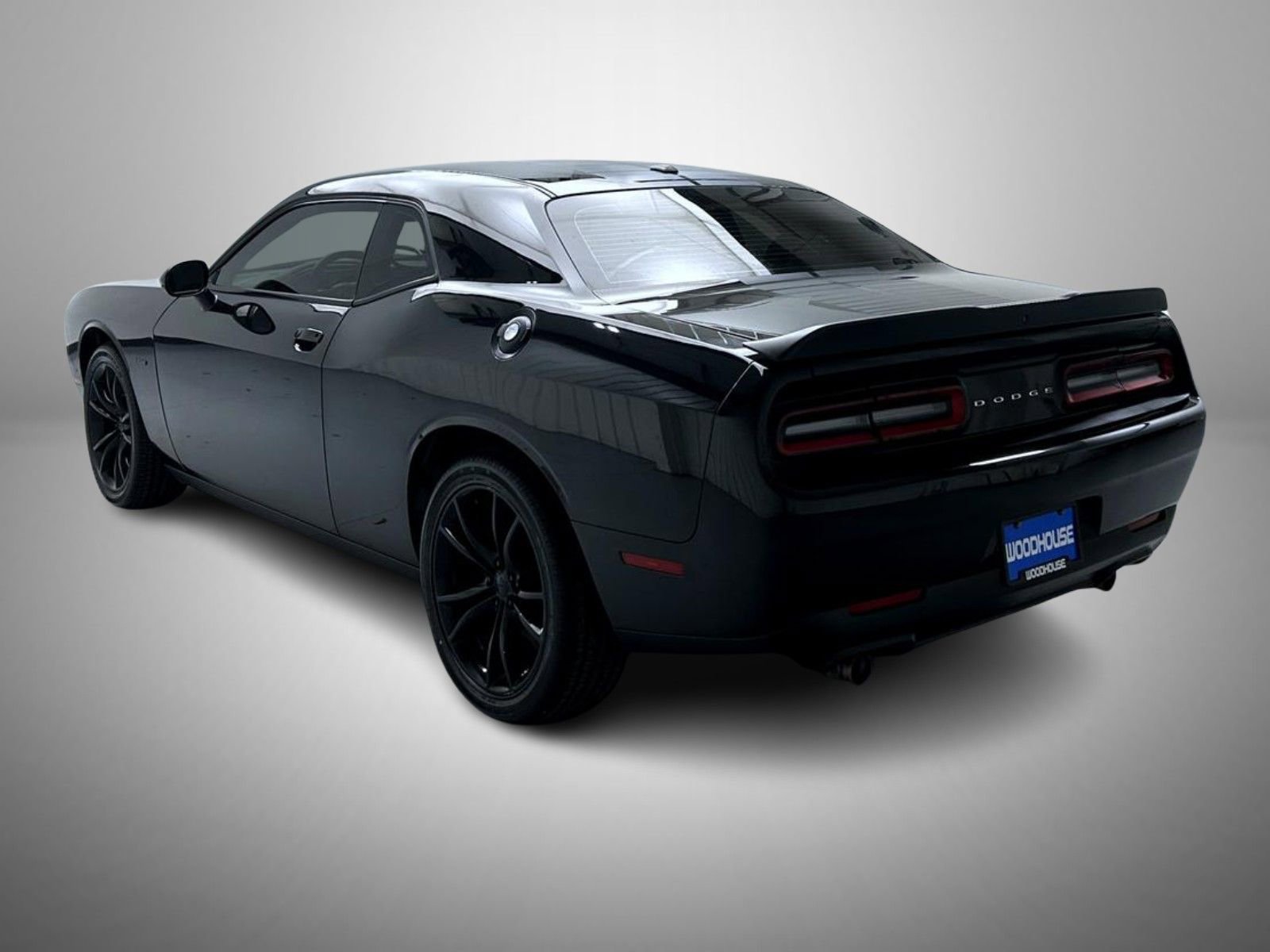 Used 2016 Dodge Challenger R/T w/ Blacktop Package image 7