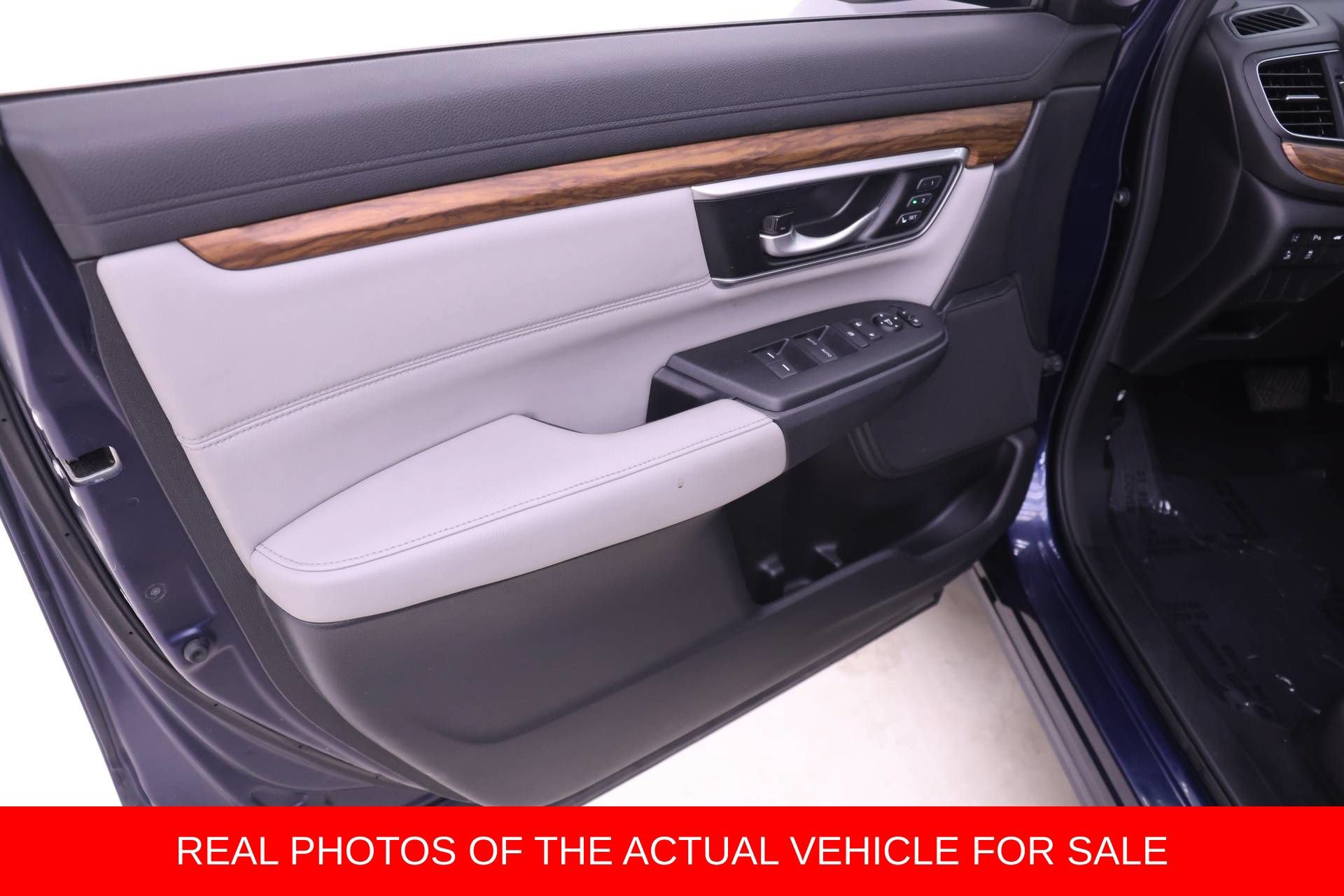 Used 2021 Honda CR-V Touring image 9