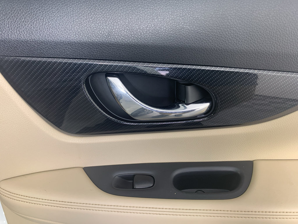 Used 2018 Nissan Rogue SL w/ Premium Package FWD image 37