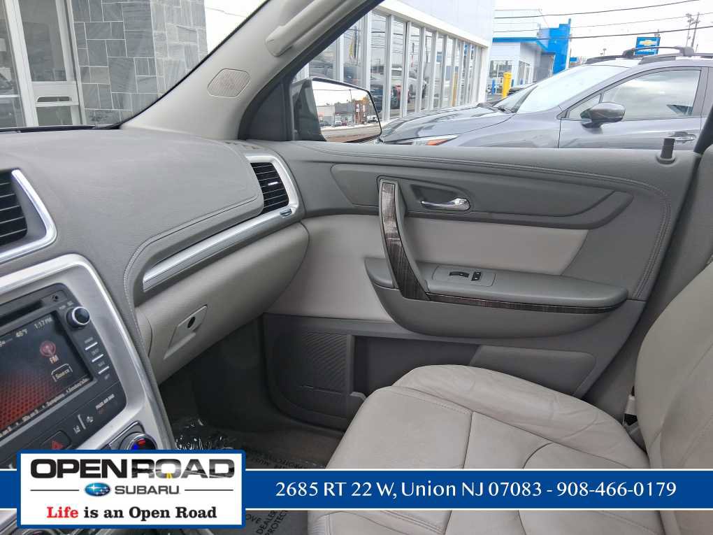 Used 2017 GMC Acadia Limited SLT image 19