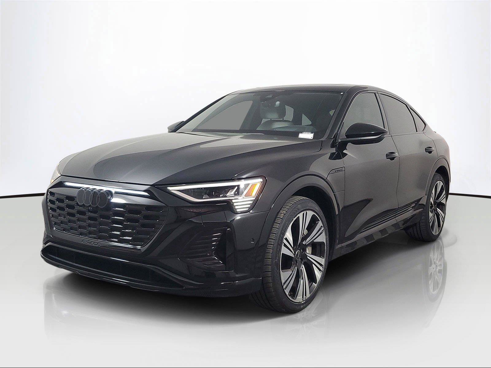 Certified 2024 Audi Q8 e-tron Prestige w/ Prestige Package AWD/4WD image 3