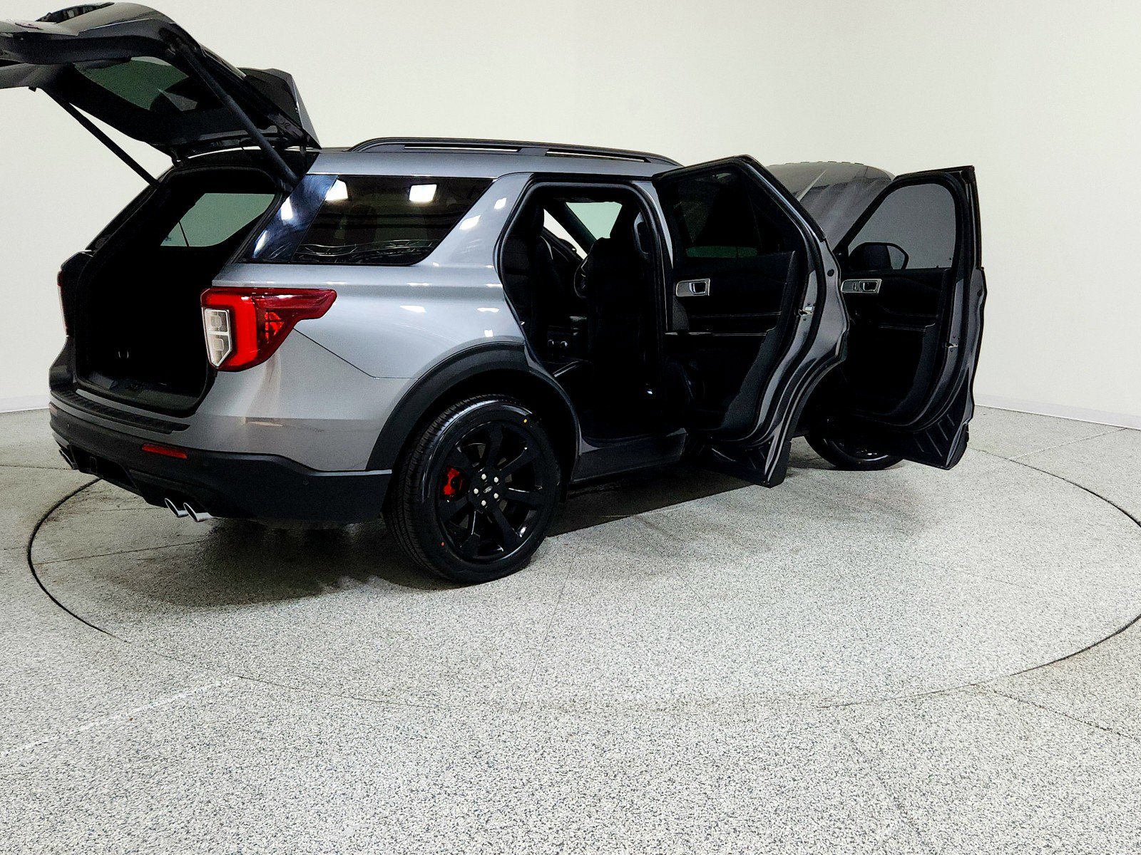 Used 2022 Ford Explorer ST w/ Equipment Group 401A image 7