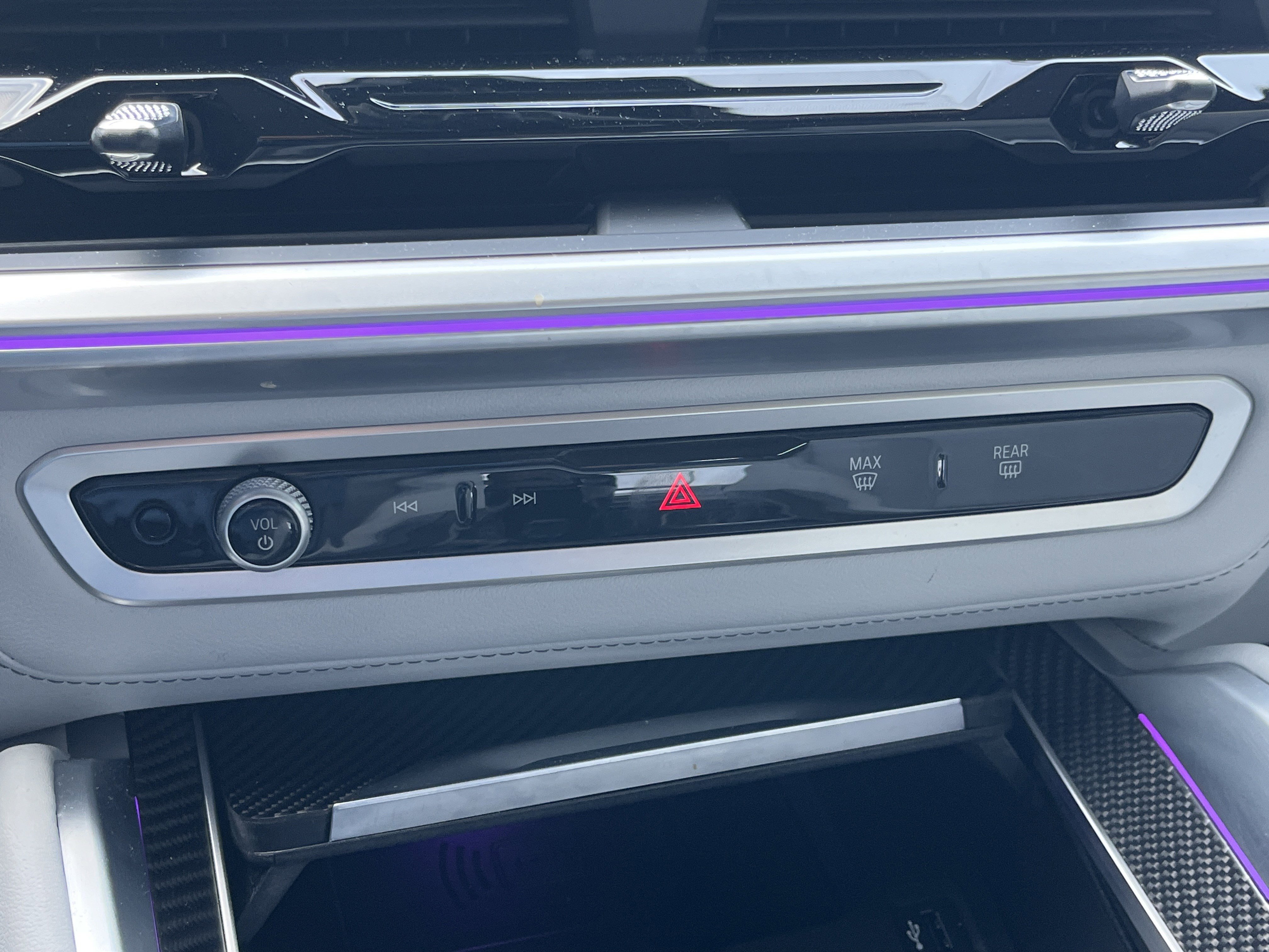 Used 2025 BMW XM image 6