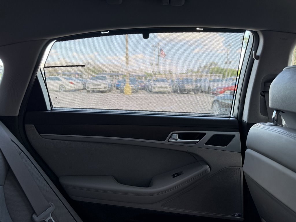 Used 2017 Genesis G80 3.8 w/ Option Group 03 image 18