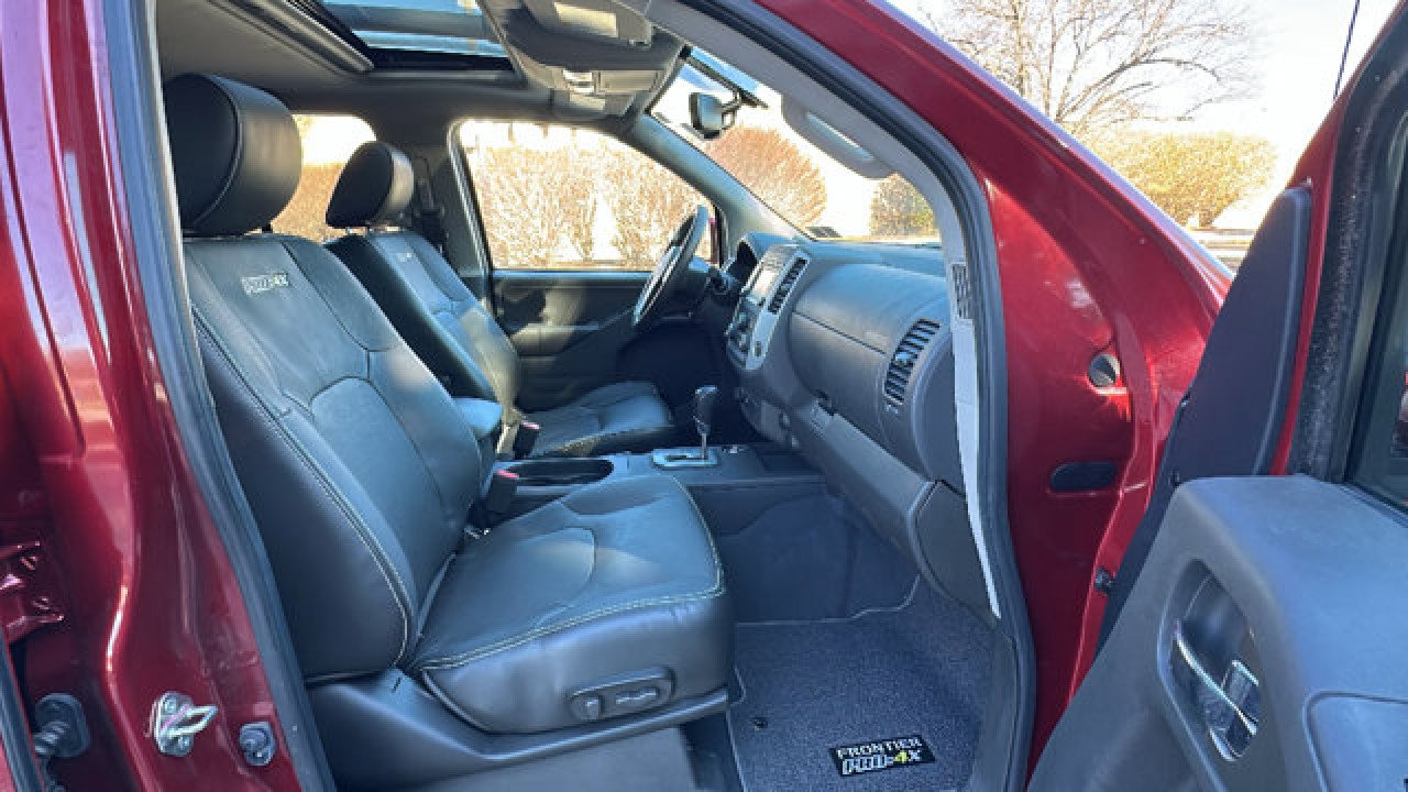 Certified 2020 Nissan Frontier PRO-4X w/ Pro-4x Utility Package image 26