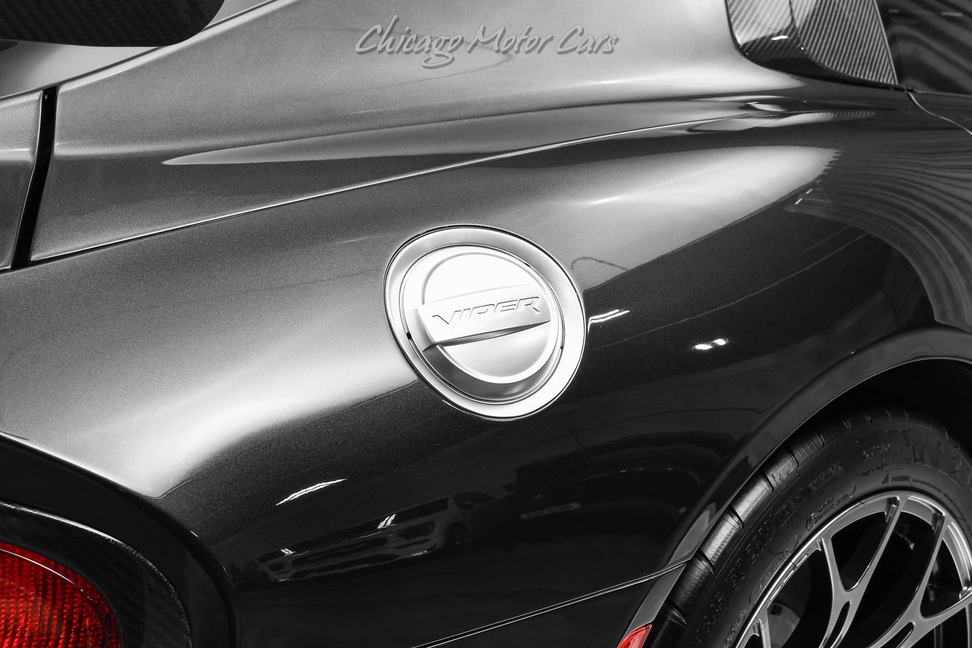 Used 2013 SRT Viper GTS w/ GTS Laguna Interior Pkg image 38